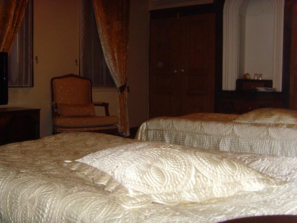 Angora Hotel Ankara Esterno foto